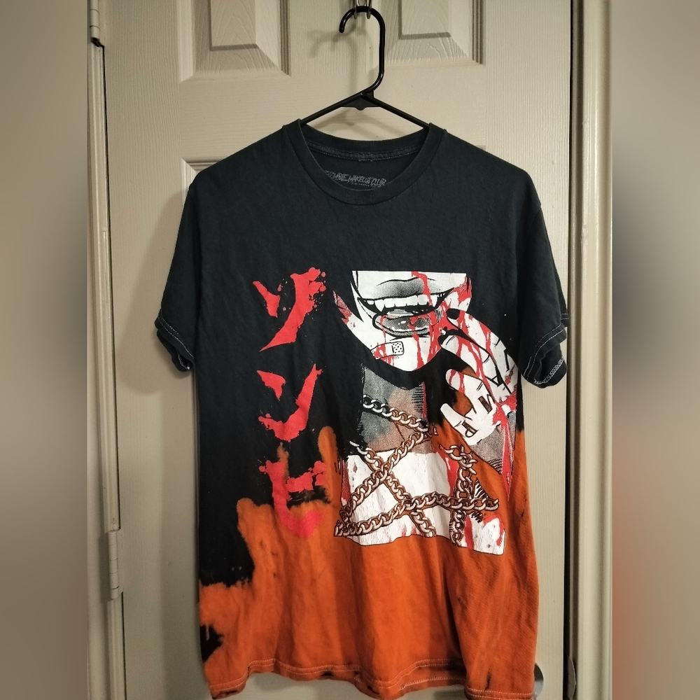 Hot Topic Black & Orange Graphic Tee Sz M